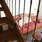 Le Petit Coin De Maison Chante Lune 3* Introd